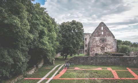 3C00C1E0-D672-490C-B3A1-C0DB256B6F21